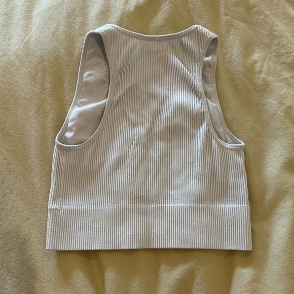 Garage crop top - Picture 2 of 2